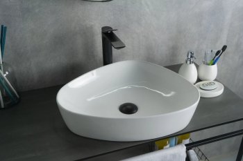 Раковина CeramaLux фаянс 500мм треугольная цвет белый