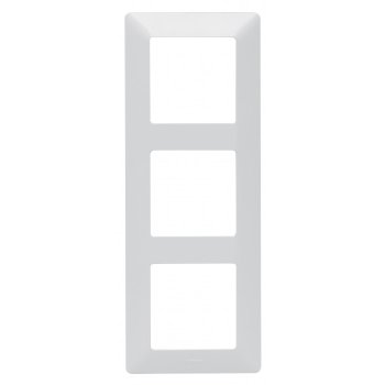 Рамка Legrand Etika 3 поста, цвет белый