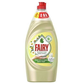 Жидкость для мытья посуды Fairy Нежные руки Ромашка и витамин Е 900мл